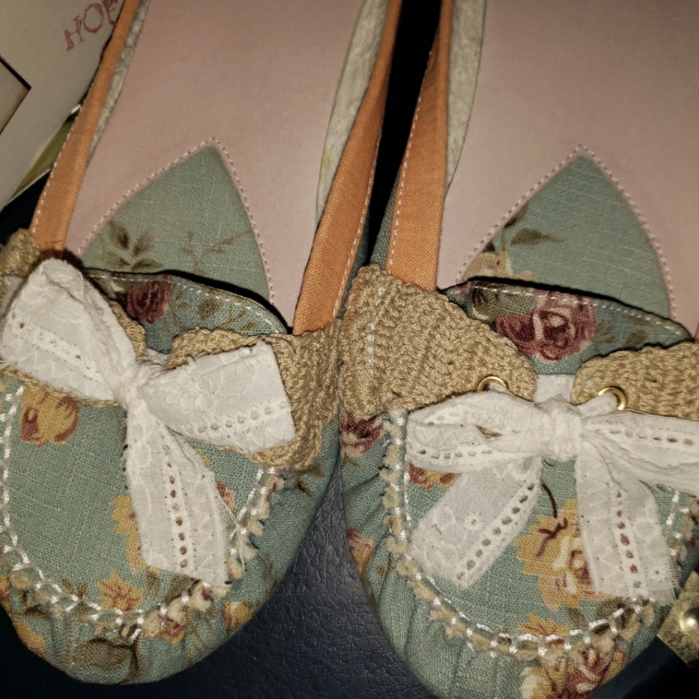 Kenzie size 8 slip on shoes